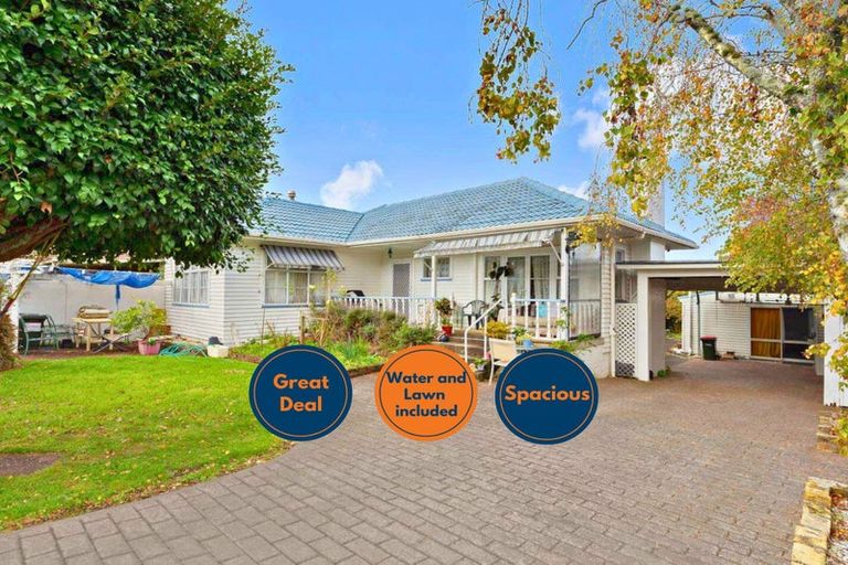 Photo of property in 9 Roberts Road, Te Atatu South, Auckland, 0610