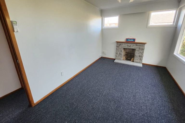 Photo of property in 105 Tidal Road, Mangere, Auckland, 2022