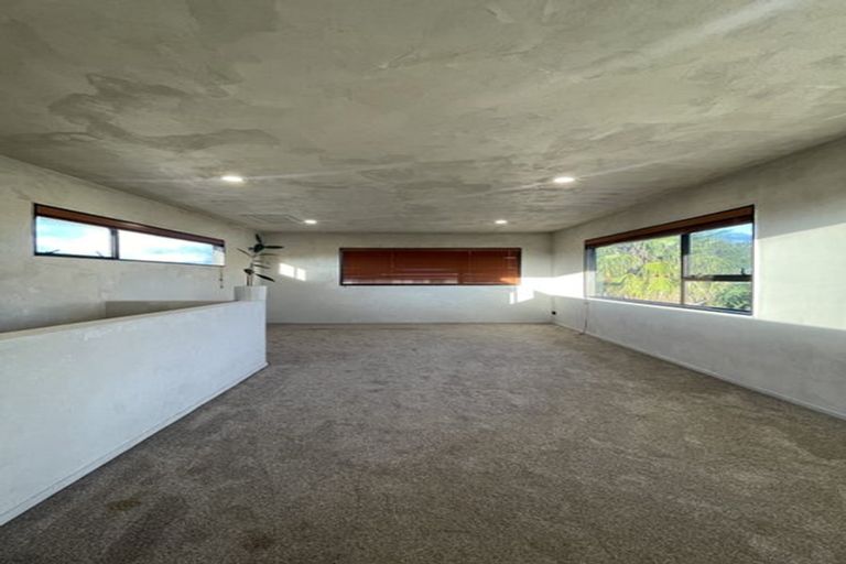 Photo of property in 255 Don Buck Road, Massey, Auckland, 0614