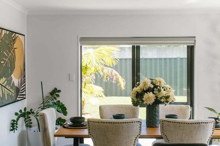 Photo of property in 17 Morewa Place, Takanini, 2112