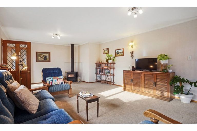 Photo of property in 8a Hinton Place, Rangiora, 7400