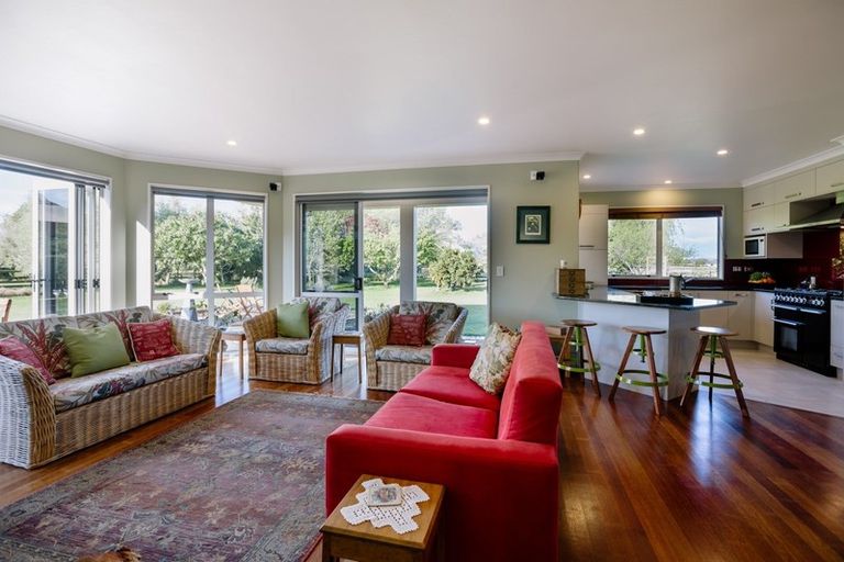 Photo of property in 76 Peake Road, Cambridge, 3493