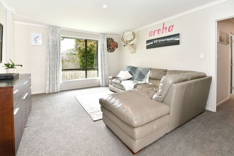 Photo of property in 127a Awaroa Road, Helensville, 0800