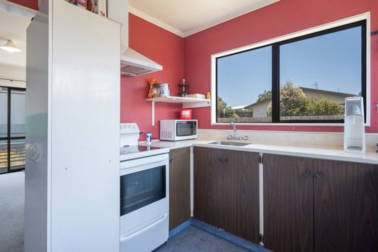 Photo of property in 2/116 Parkers Road, Tahunanui, Nelson, 7011