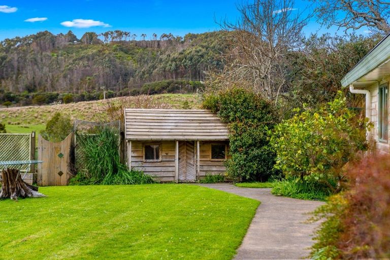 Photo of property in 692 Haruru Road, Kaukapakapa, 0873
