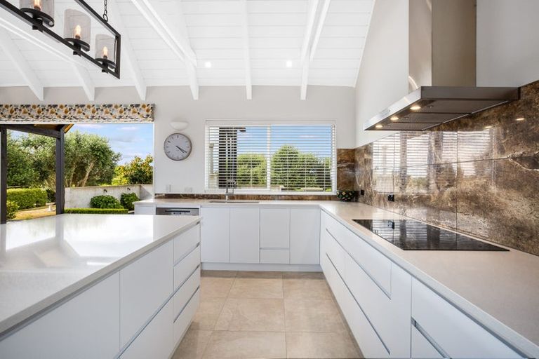 Photo of property in 67 Tarahunga Road, Levin, 5571