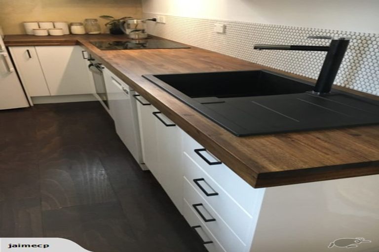 Photo of property in 2 Mcgreevy Street, Waipawa, 4210