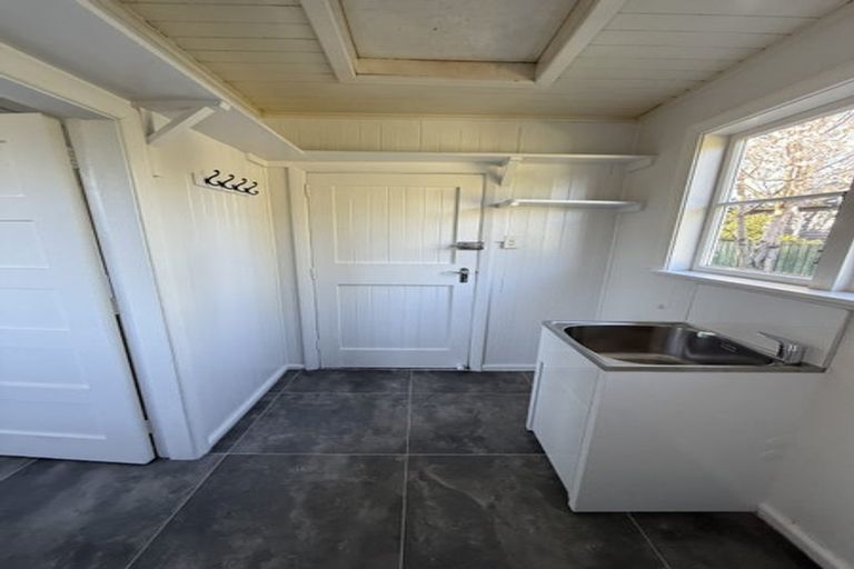 Photo of property in 42 Pitcairn Crescent, Bryndwr, Christchurch, 8053