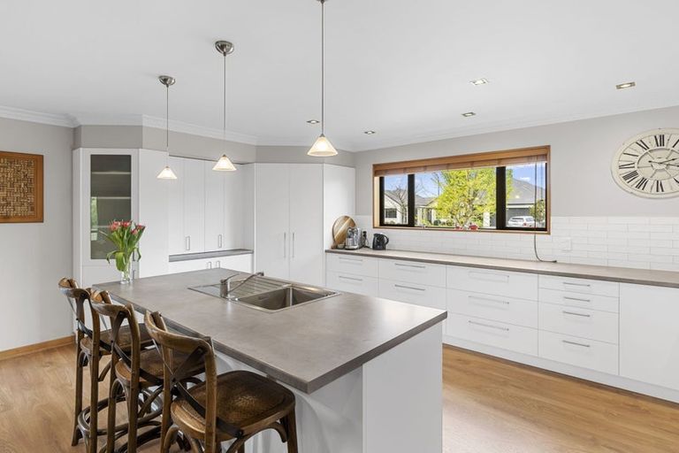 Photo of property in 3 Cathcart Crescent, Prebbleton, 7604