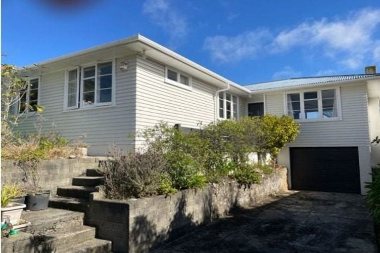 Photo of property in 56 Tarawera Road, Johnsonville, Wellington, 6037