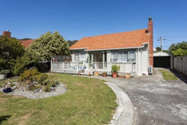 Photo of property in 16 Jutland Street, Waterloo, Lower Hutt, 5011