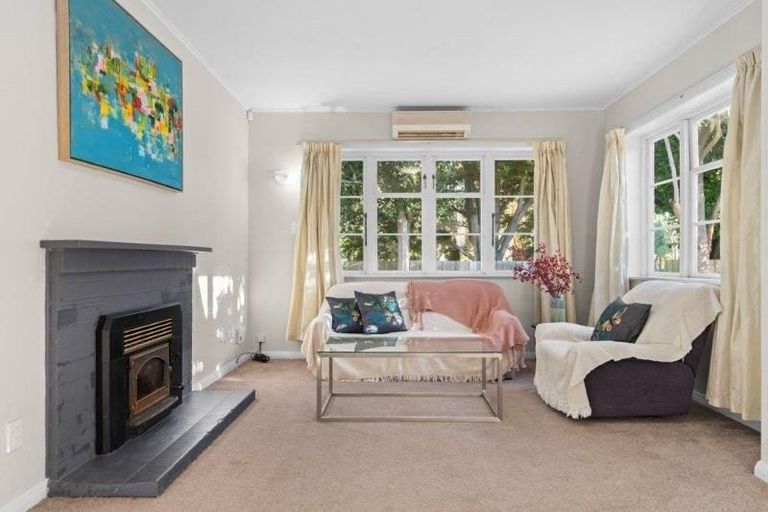 Photo of property in 120 Peverel Street, Riccarton, Christchurch, 8041