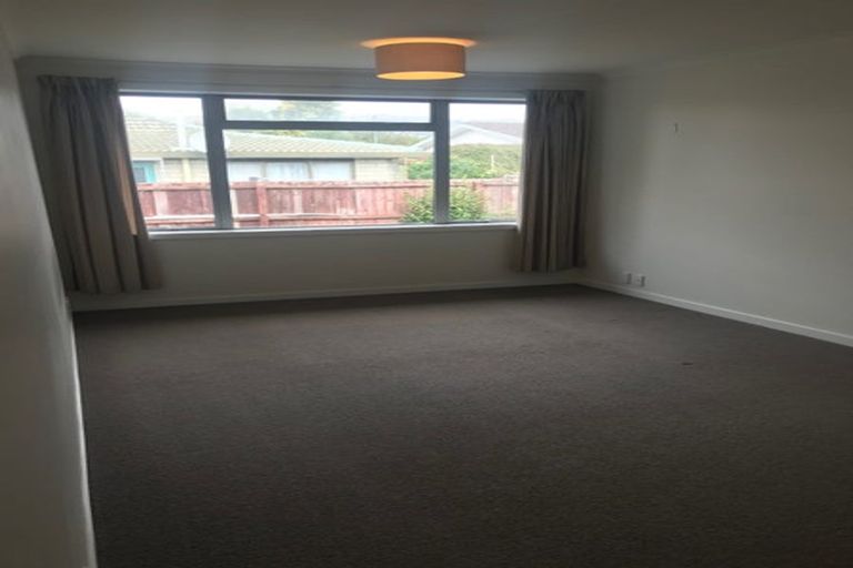 Photo of property in 2/174a Wilsons Road South, Saint Martins, Christchurch, 8022