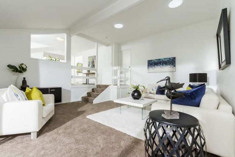 Photo of property in 42 Archers Road, Glenfield, Auckland, 0629