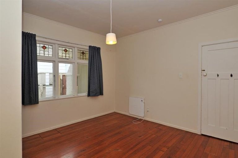 Photo of property in 218 Coutts Street, Rongotai, Wellington, 6022