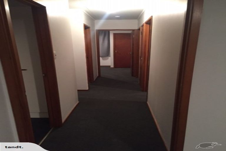 Photo of property in 20 Glenfinn Place, Massey, Auckland, 0614