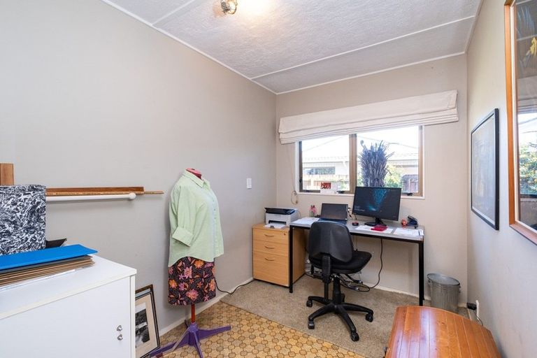 Photo of property in 10 Donegal Crescent, Tamatea, Napier, 4112