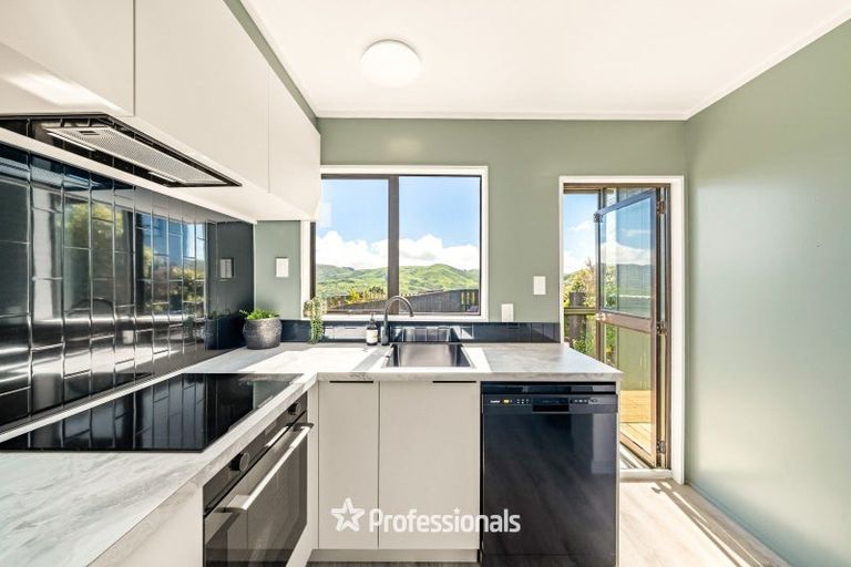 Photo of property in 25a Outram Grove, Kelson, Lower Hutt, 5010