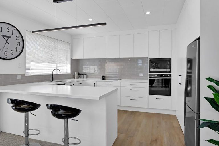 Photo of property in 1/5 Selwyn Street, Lower Vogeltown, New Plymouth, 4310