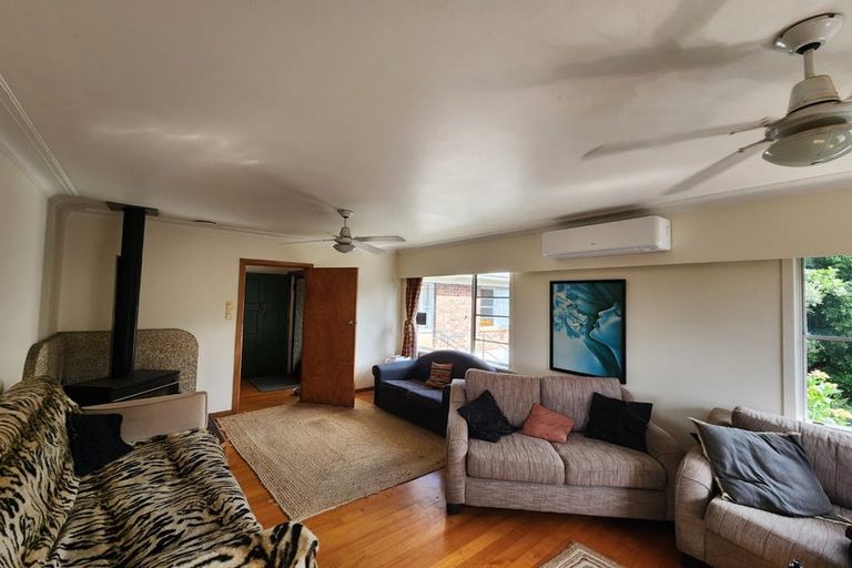 Photo of property in 2 Victoria Avenue, Waiuku, 2123