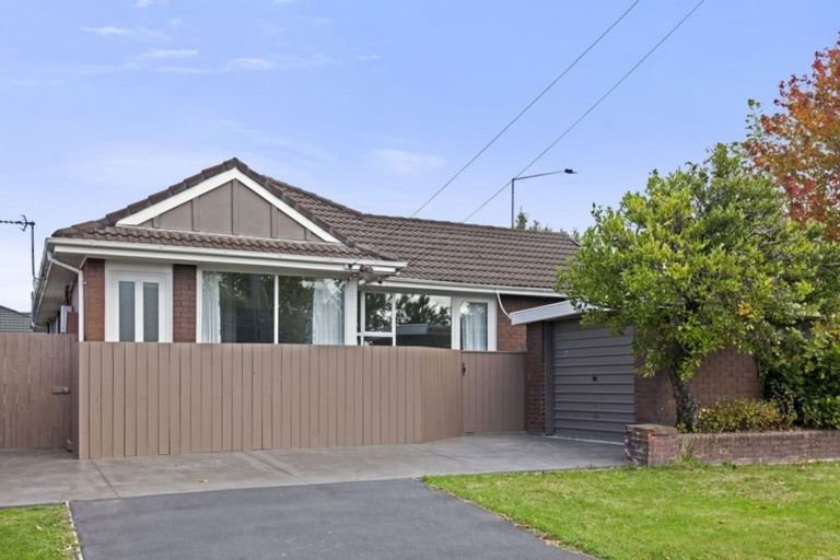 Photo of property in 164 Blighs Road, Strowan, Christchurch, 8052