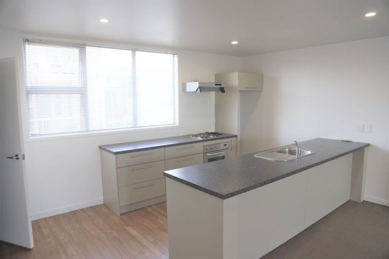Photo of property in 2/44 Packe Street, Edgeware, Christchurch, 8013