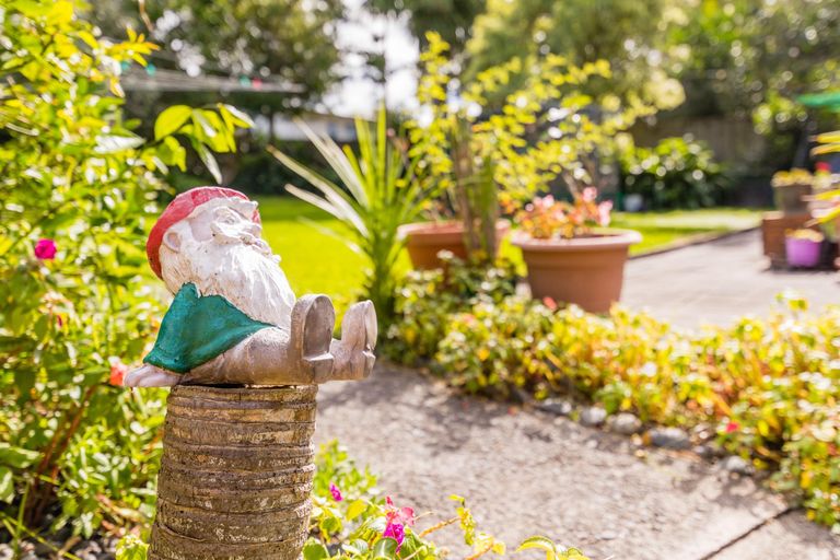 Photo of property in 23 Lowtherhurst Road, Massey, Auckland, 0614