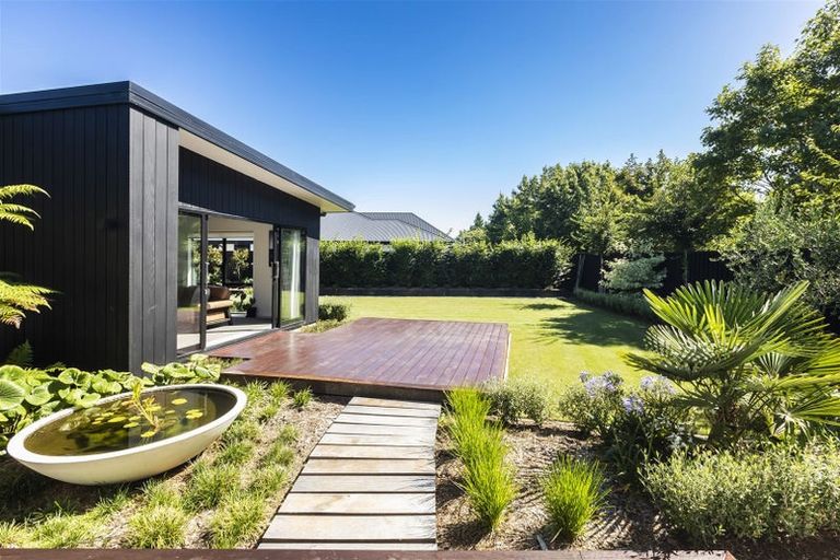 Photo of property in 17 Lewis Close, Rangiora, 7400