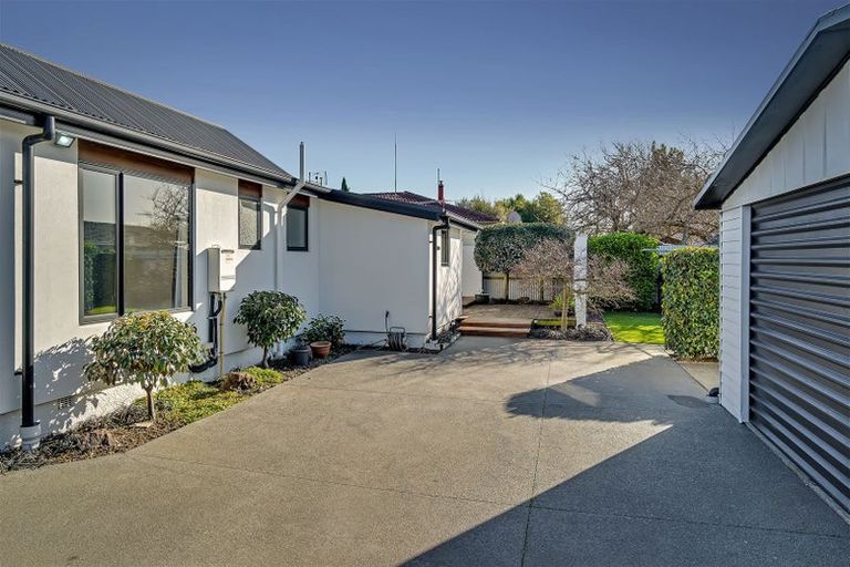 Photo of property in 16 Trevor Street, Hornby, Christchurch, 8042