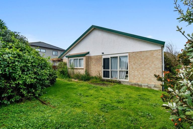 Photo of property in 2/21 Elizabeth Avenue, Papatoetoe, Auckland, 2025