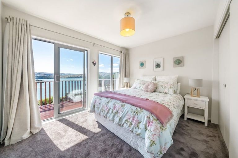 Photo of property in 22 The Anchorage, Whitby, Porirua, 5024