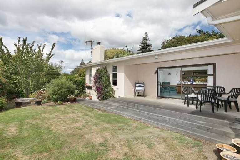 Photo of property in 26 Oxford Street, Marton, 4710