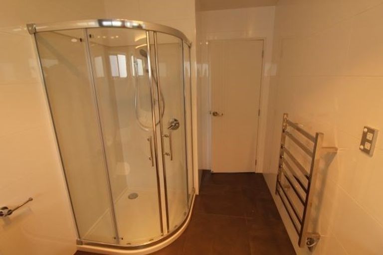 Photo of property in 79 Maka Terrace, Orewa, 0931