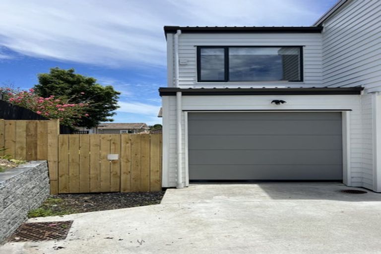Photo of property in 44c Blakeborough Drive, Forrest Hill, Auckland, 0620