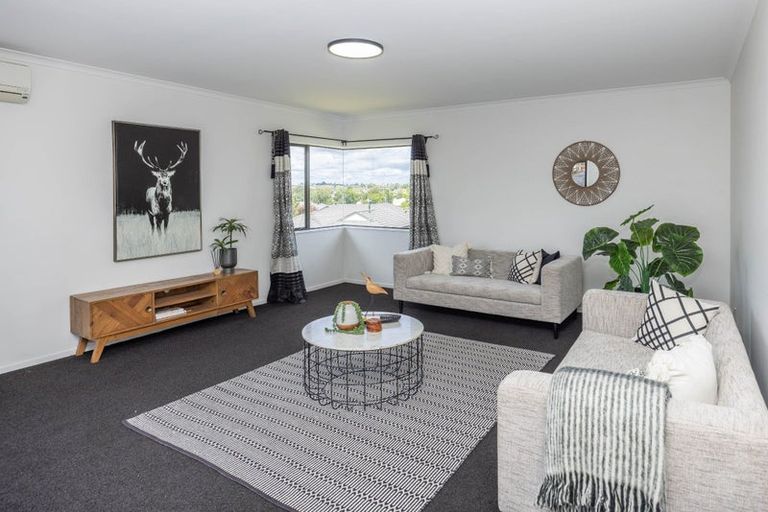 Photo of property in 12 Highbury Place, Nawton, Hamilton, 3200