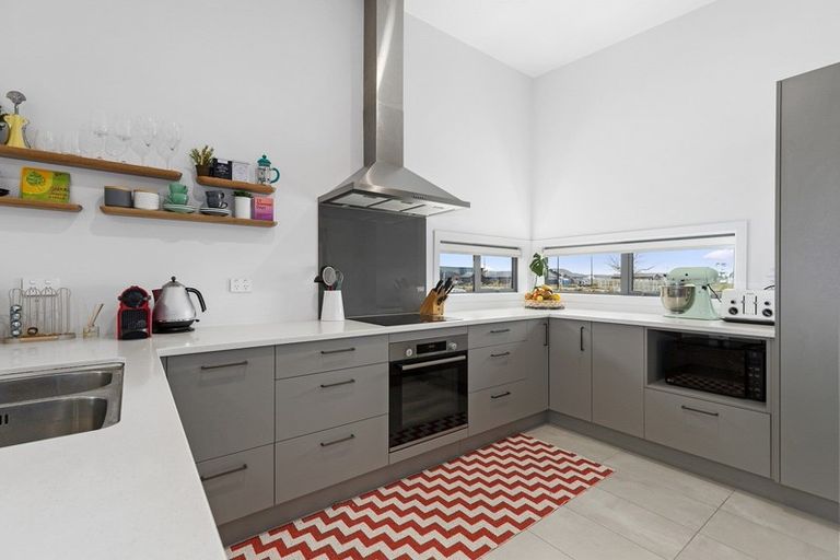 Photo of property in 37 Medway Place, Chartwell, Hamilton, 3210