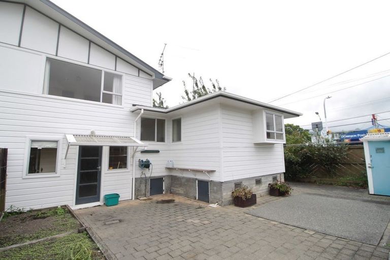 Photo of property in 1 Gordon Street, Avalon, Lower Hutt, 5011
