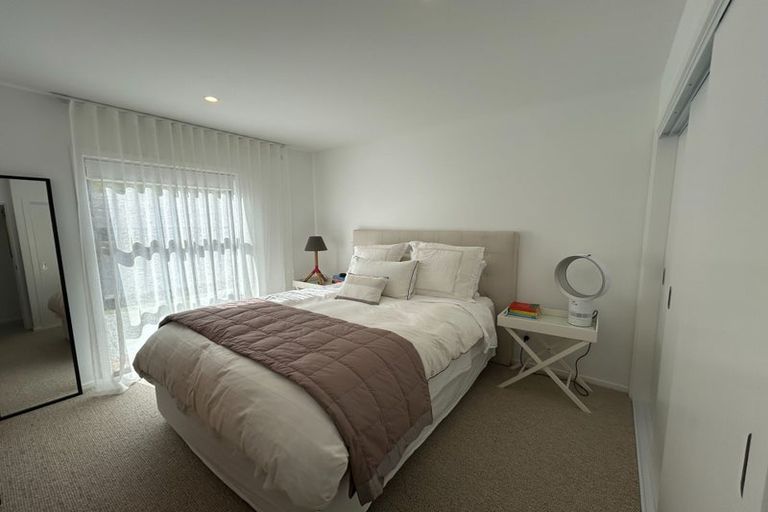 Photo of property in 29 Tomtit Crescent, Lake Hawea, 9382