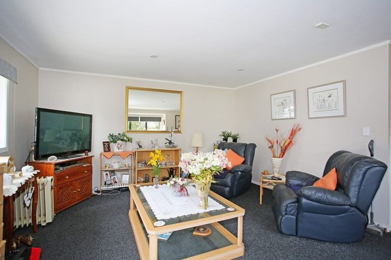 Photo of property in 11d Hyland Place, Waiuku, 2681