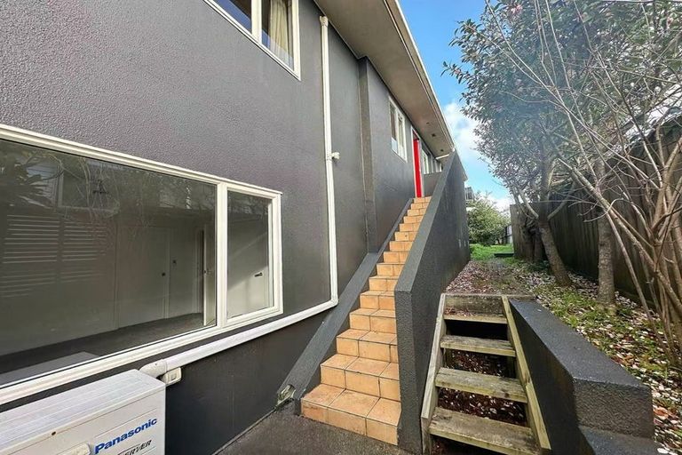 Photo of property in 32 Regent Street, Devonport, Auckland, 0624