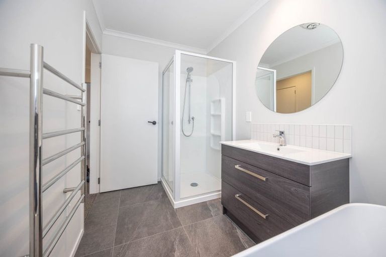 Photo of property in 8 Whakatipu Street, Temple View, Hamilton, 3218