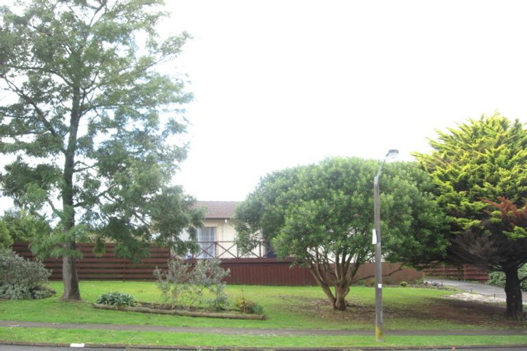 Photo of property in 2 Marvon Downs Avenue, Pakuranga Heights, Auckland, 2010