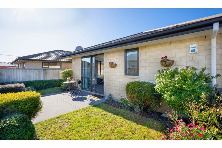 Photo of property in 2/50 Koromiko Street, Saint Martins, Christchurch, 8022