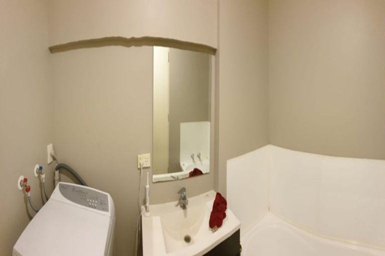 Photo of property in 11/5u Hopper Street, Mount Cook, Wellington, 6011