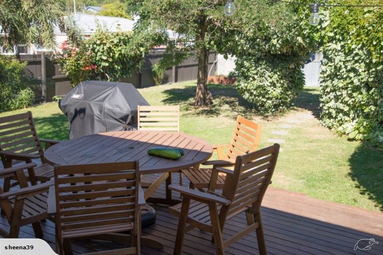 Photo of property in 16 Lascelles Street, Saint Martins, Christchurch, 8022