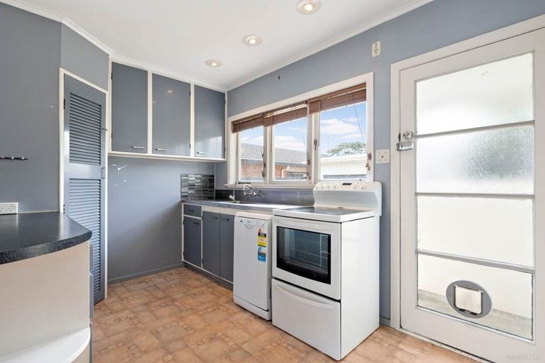 Photo of property in 1/2 George Street, Papakura, 2110
