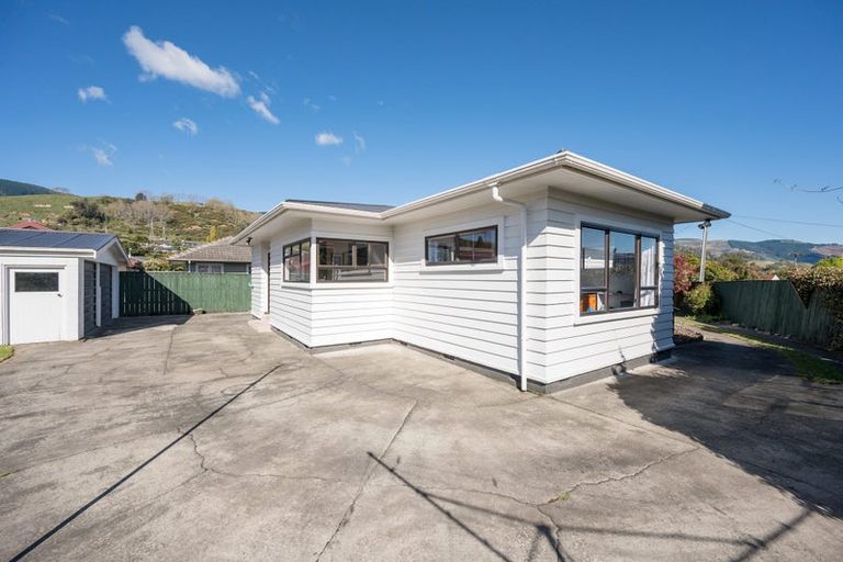 Photo of property in 8 Palm Avenue, Stoke, Nelson, 7011