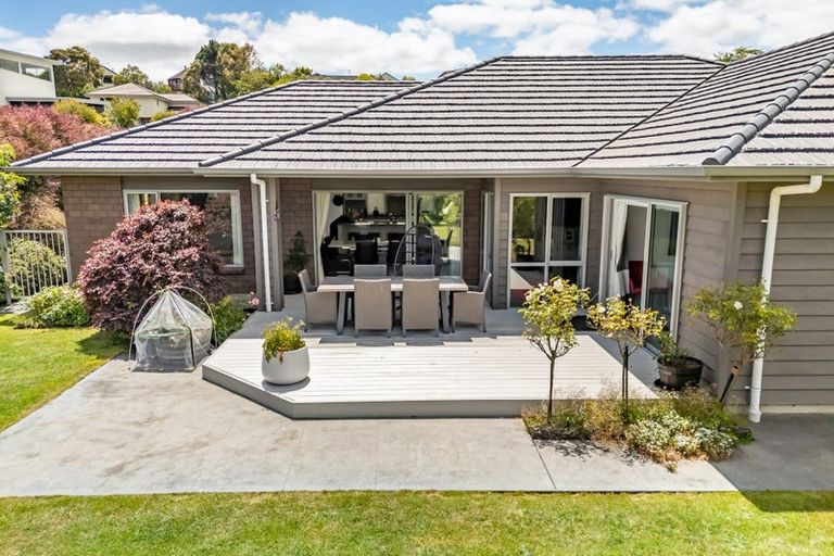 Photo of property in 19 Flotilla Place, Whitby, Porirua, 5024