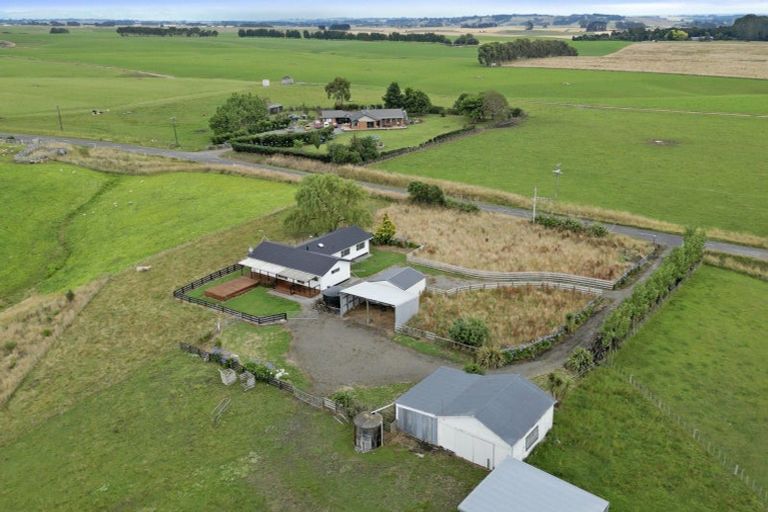 Photo of property in 2346 Makino Road, Halcombe, Feilding, 4779