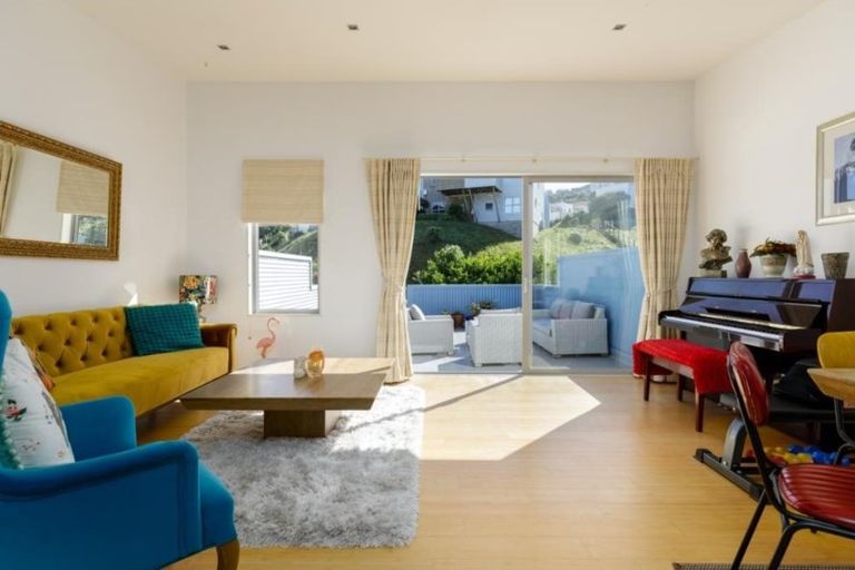 Photo of property in 3 Saddleback Grove, Karori, Wellington, 6012